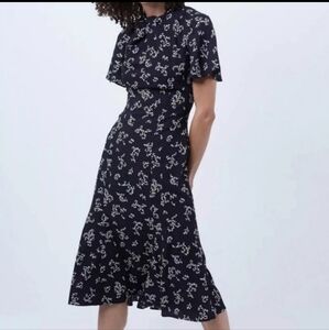 NWOT French Connection Flutter Sleeve Twist Neck Midi Dress‎ size 10